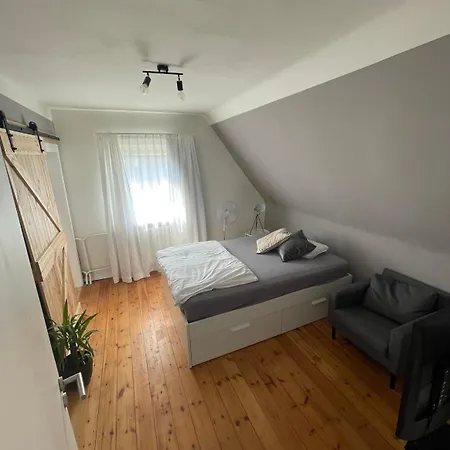 Geraeumige Wohnfuehloase Mit 3 Schlafzimmern Garbsen Extérieur photo